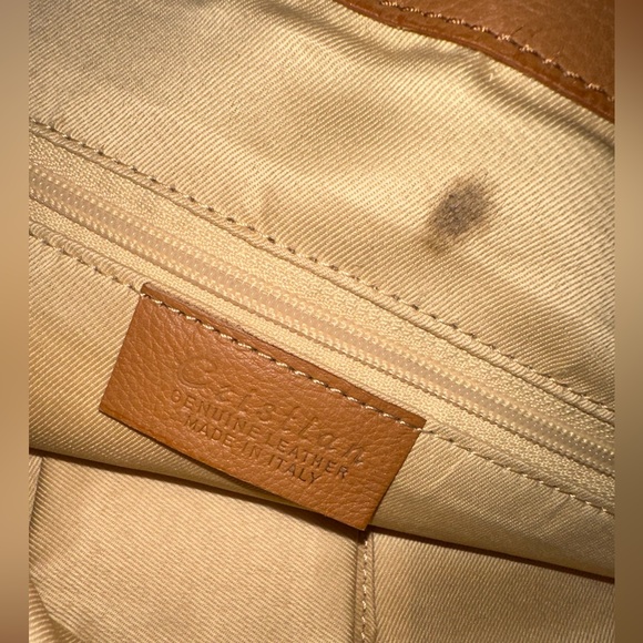 Made In ITALY Cristian Genuine Leather tan bag with removable shoulder strap. - Picture 11 of 11